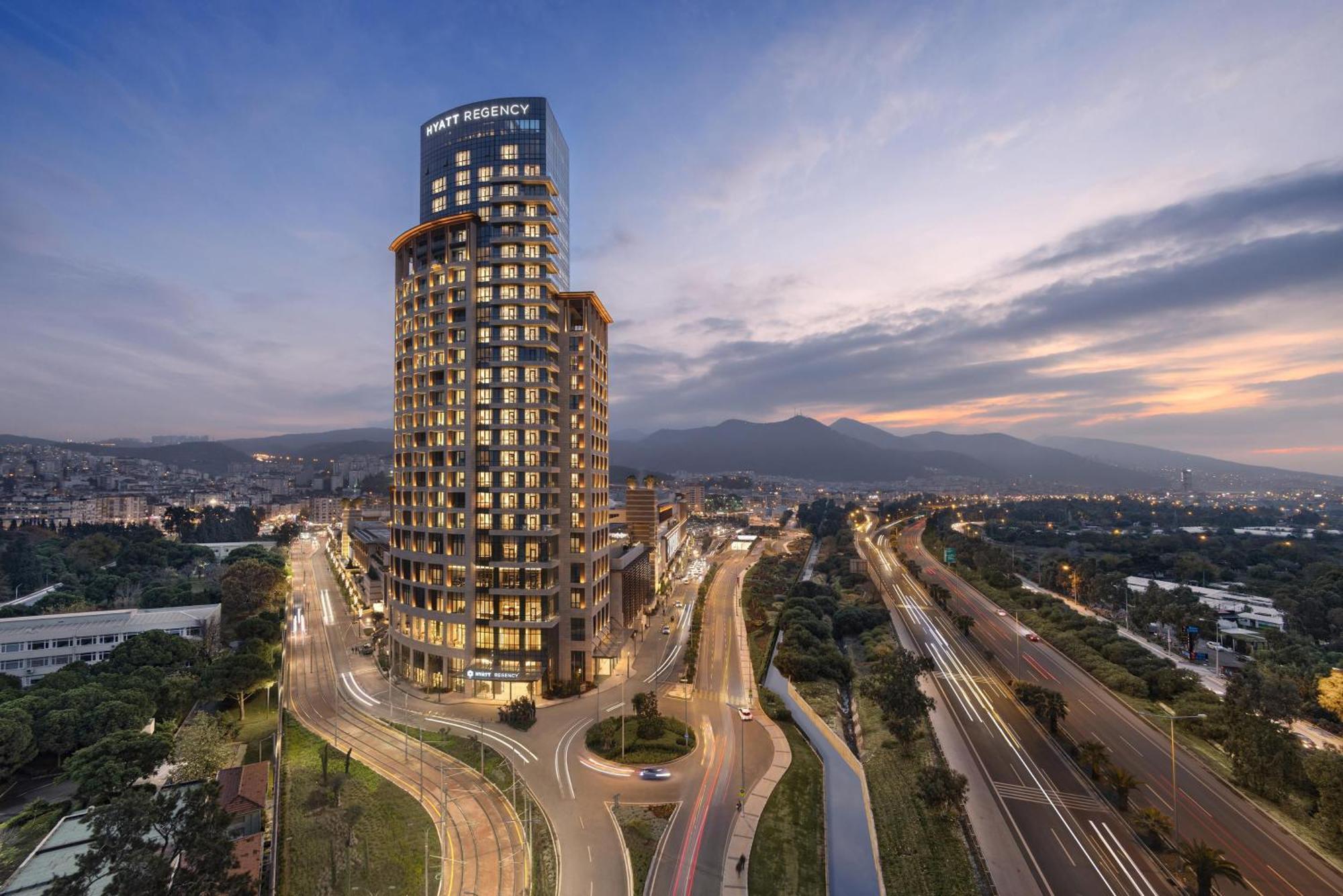 Hyatt Regency Izmir Istinyepark Hotel Екстериор снимка